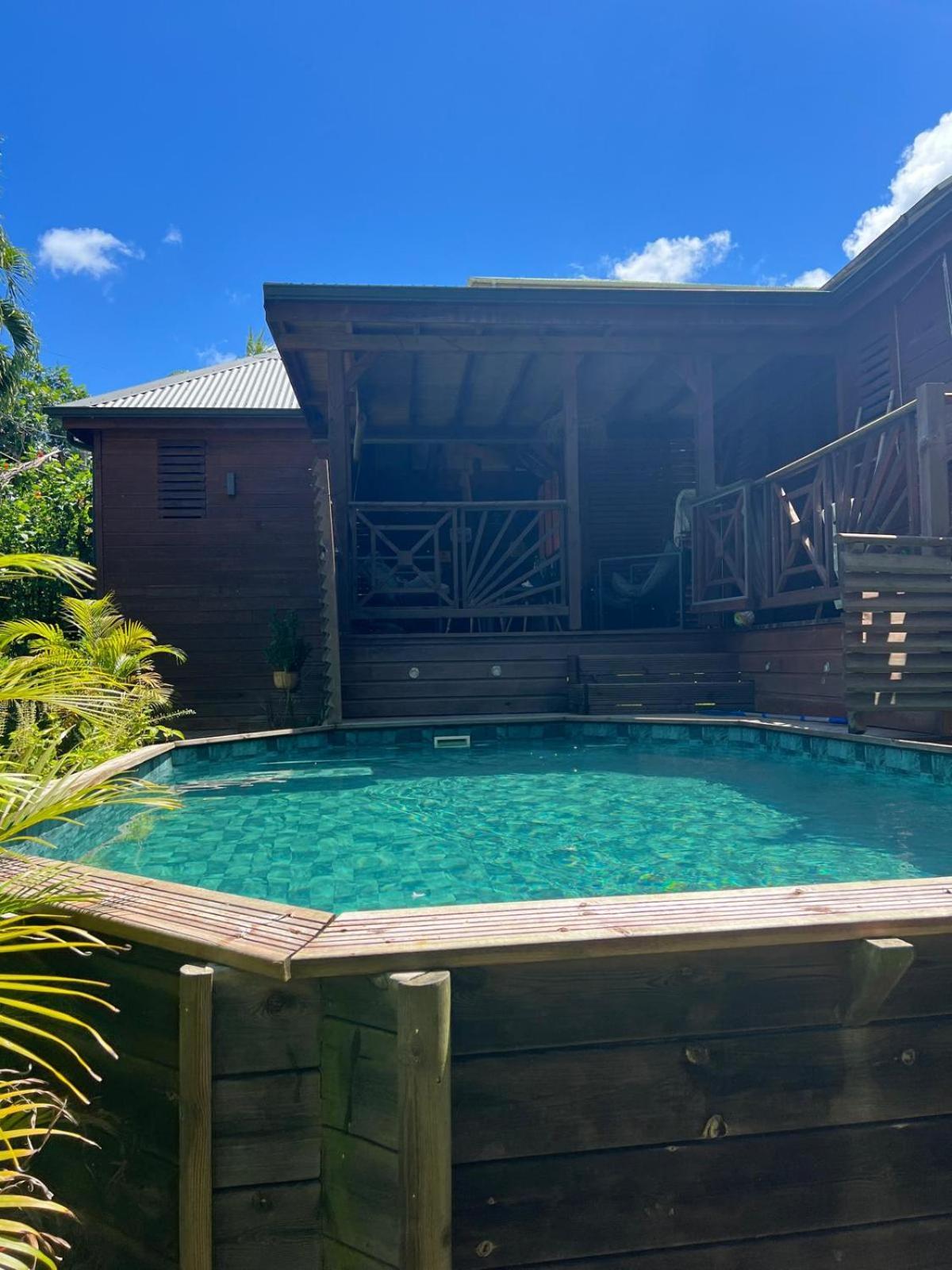 La Kaz A Pepes, Charmant Logement Avec Piscine Lamentin Buitenkant foto
